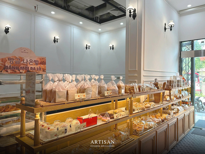 Bánh tươi ngon tại Artisan Bakery Emerald Hà Nội