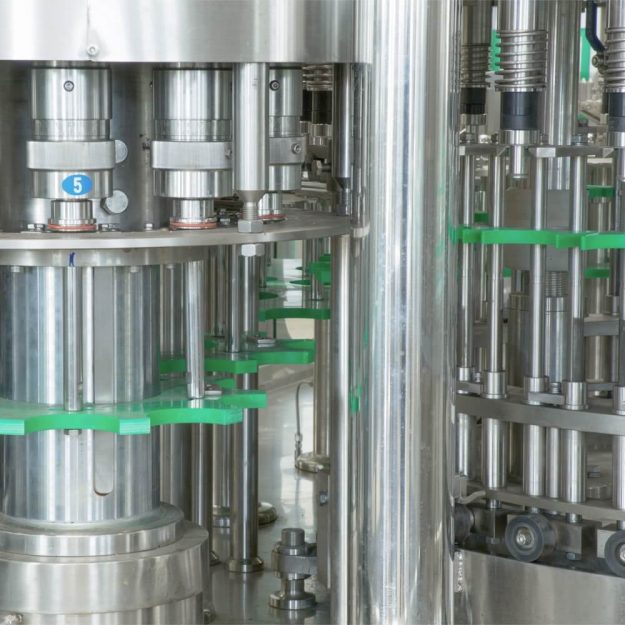 cụm đóng nắp của máy chiết rót 3 in 1