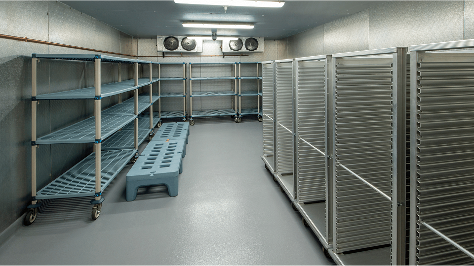 kho lạnh căng tin