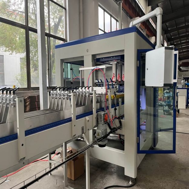 Máy đóng gói tự động kiểu gắp cho lon