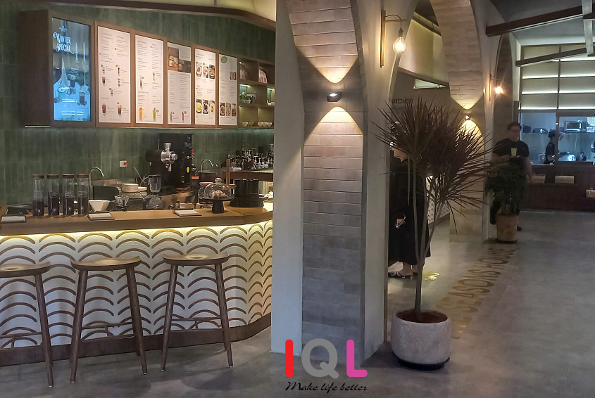 IQL lắp đặt quầy bar the seasons house